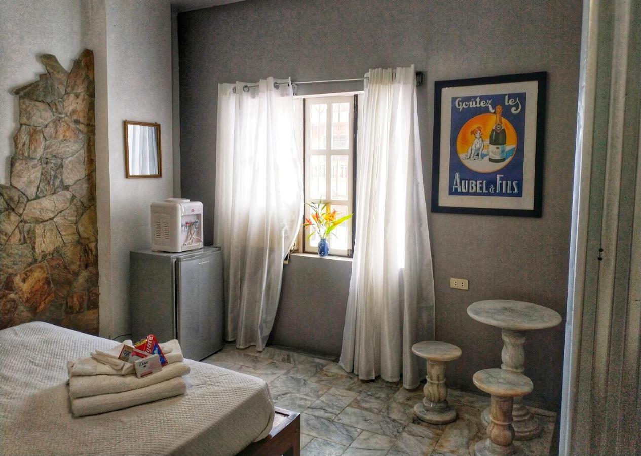 Stone Creek House Bed & Breakfast Romblon Bagian luar foto