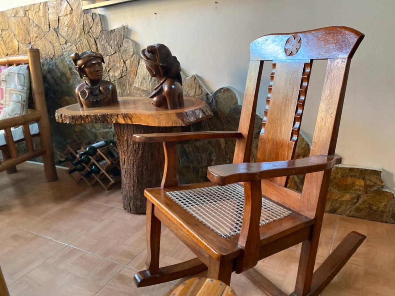 Stone Creek House Bed & Breakfast Romblon Bagian luar foto